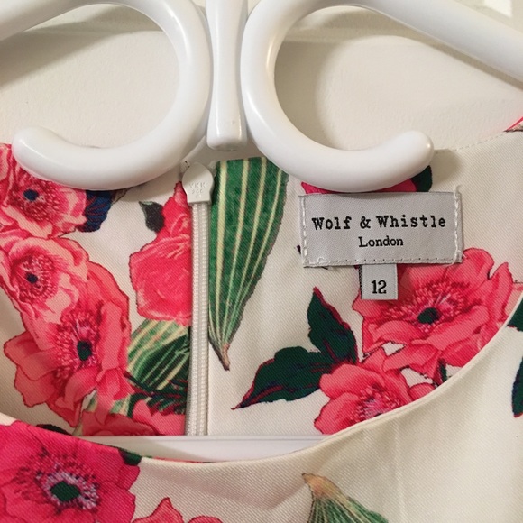 Wolf and Whistle Floral Dress - Picture 2 of 4